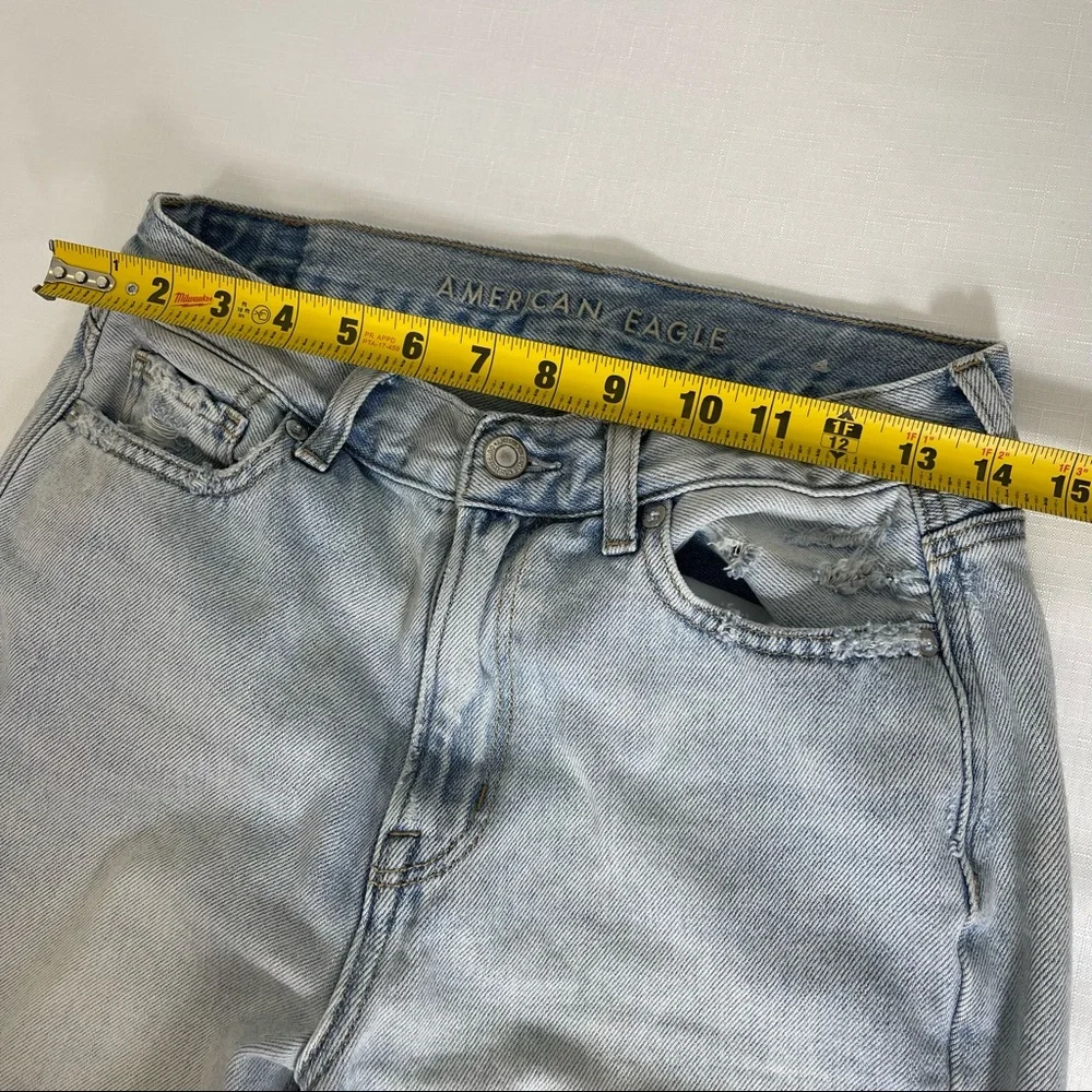 AMERICAN EAGLE OUTFITTERS light washed Mom Jeans light denim blue 4 regular - Picture 6 of 10
